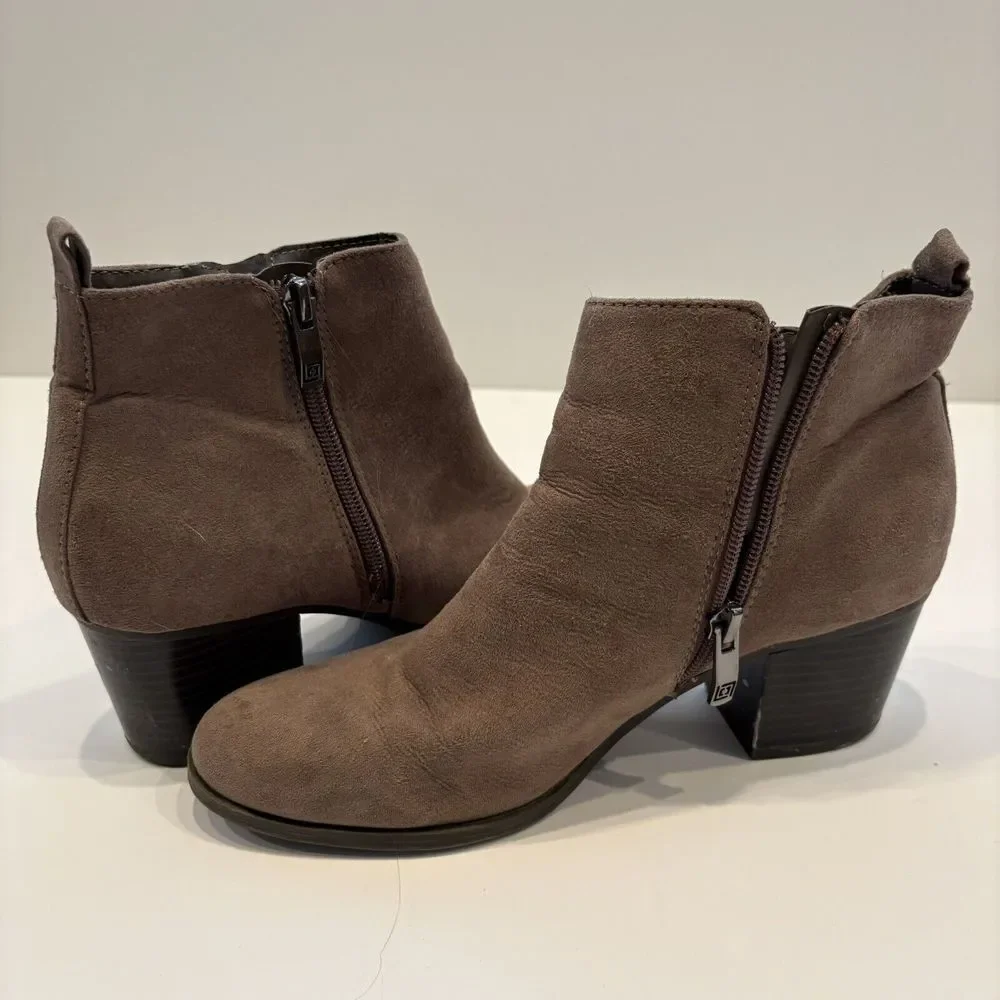 Liz Claiborne Boots Women‎ Booties Brown Suede Zipper Accent 7.5 M